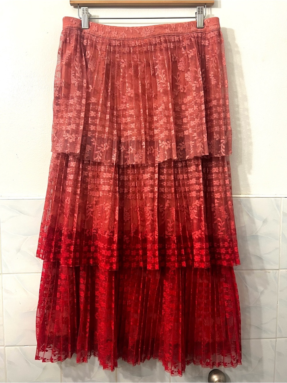 Anthropologie Maeve Tiered Lace Ombre Midi Skirt 12 Ballet Coquett Fairy Festive
